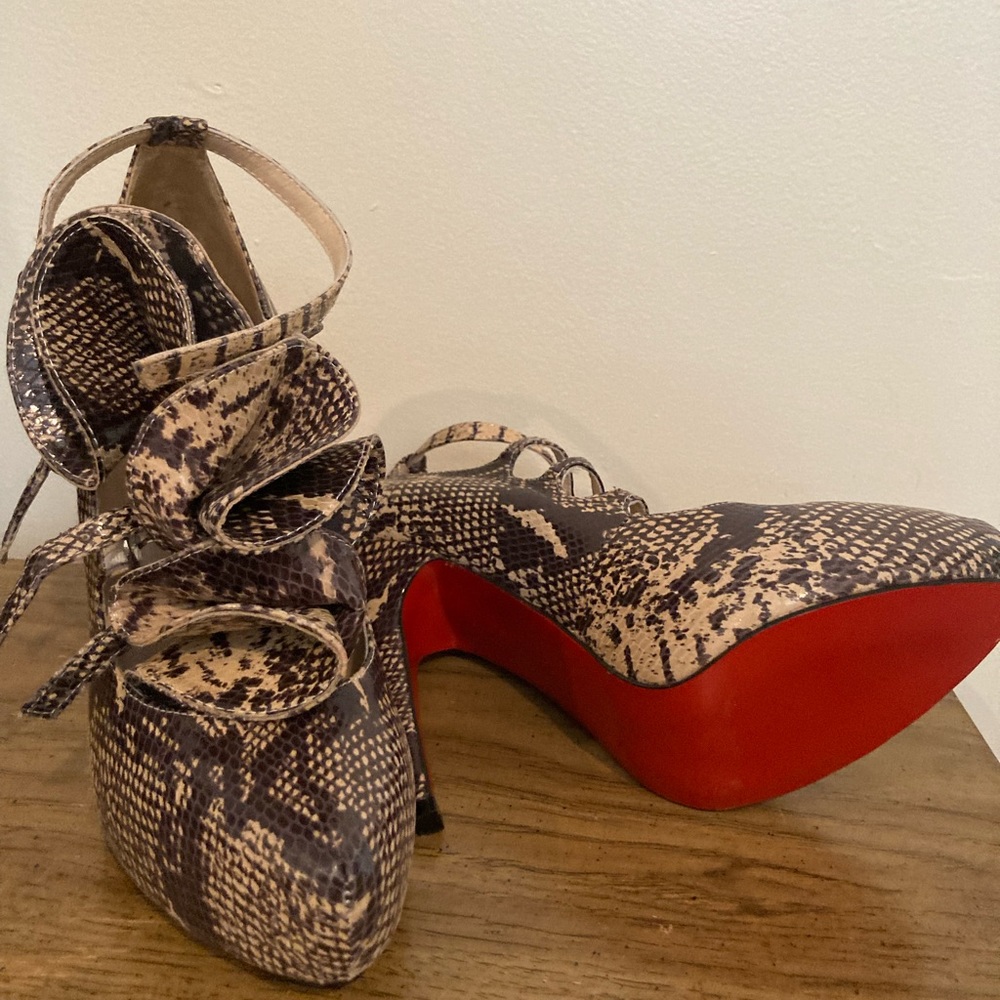 Christian Louboutin Red Bottom Snake Heels Size 40 (8.5)